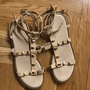 Kenneth Cole beige double strap sandals